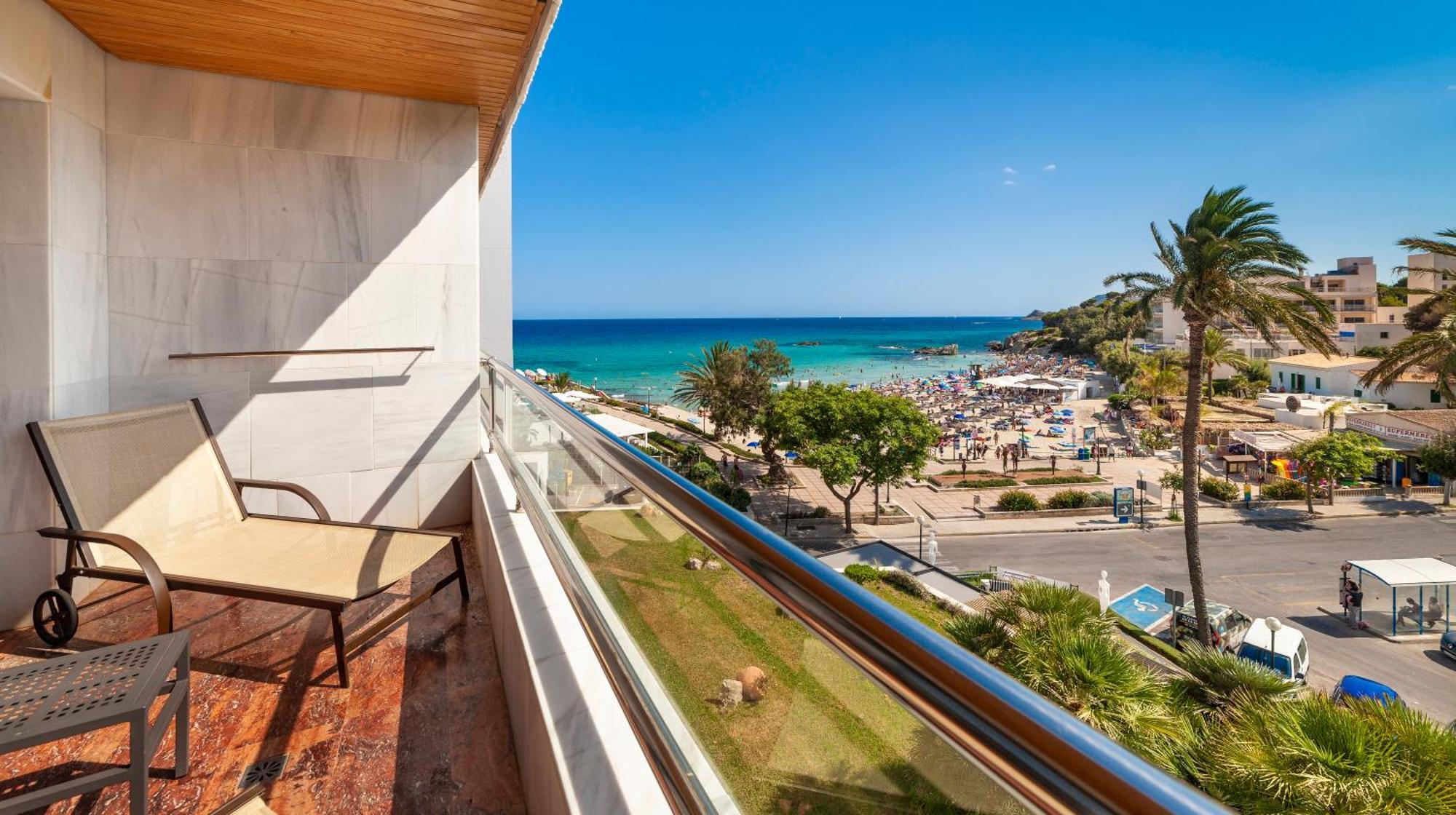 Serrano Palace Cala Ratjada  Bagian luar foto
